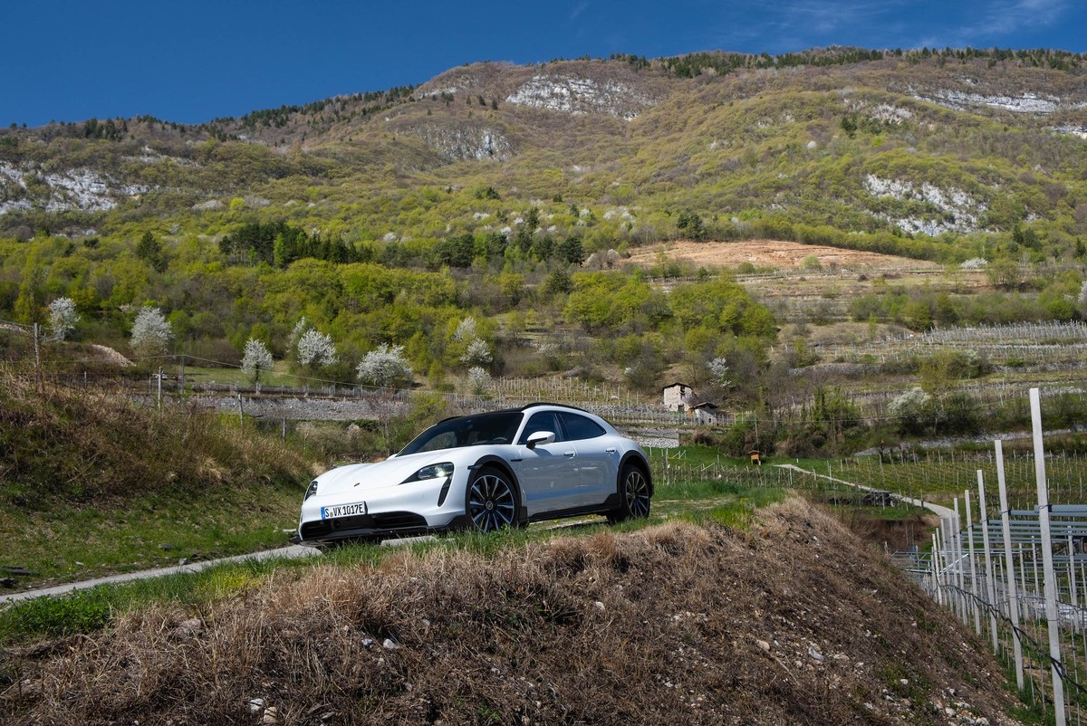 Mountain roads are not a problem unless the range is low