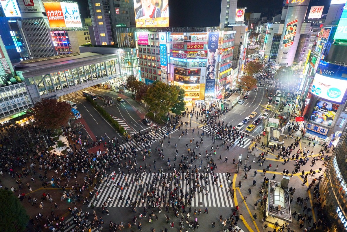 The eHMI has to work just as well on a busy intersection in Tokyo as a quiet village in France